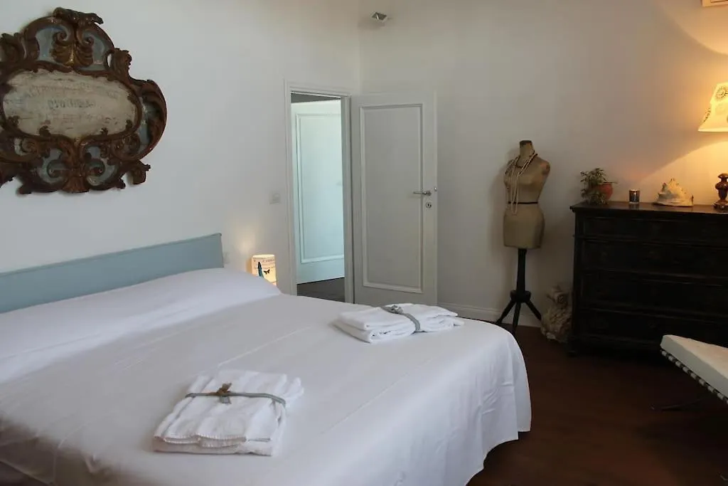 Stilish Apartment Florence Italy